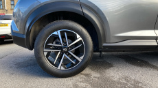 Nissan Juke 1.0 DiG-T N-Connecta 5dr DCT Petrol Hatchback